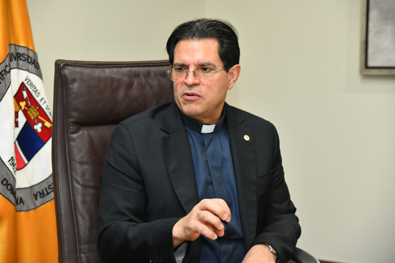 Secilio Espinal, rector de la PUCMM.