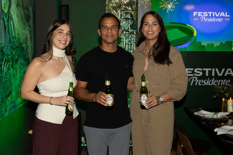 Stefany Romero, Saymon Díaz y Noelia Merejo durante el encuentro de prensa, el martes 25 de agosto, para ofrecer detalles sobre el Festival Presidente 2026.