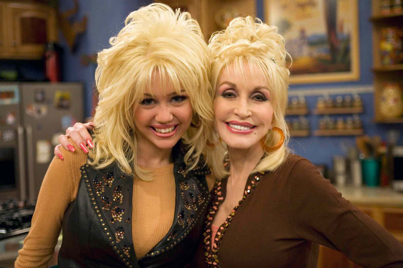 Miley Cyrus y Dolly Parton.