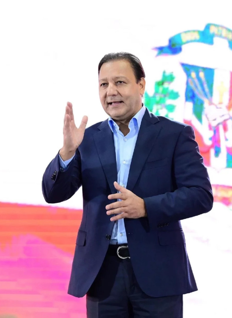 El exalcalde de Santiago estaría retando al ganador de la consulta en octubre del próximo año.