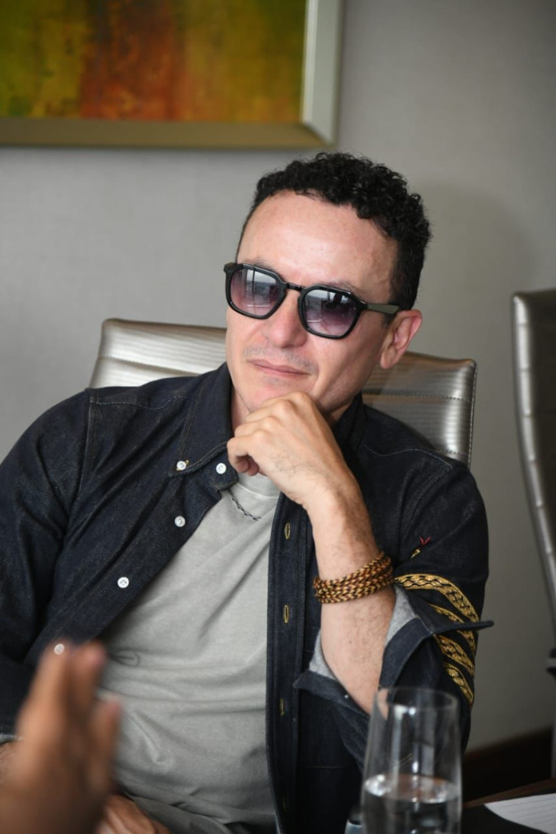 Fonseca llegó a Santo Domingo para promover "Antes que el tiempo se vaya"