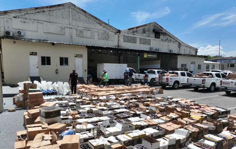 Se incautaron 25 mil mercancías ilícitas por un valor de RD$5.9 millones de pesos.