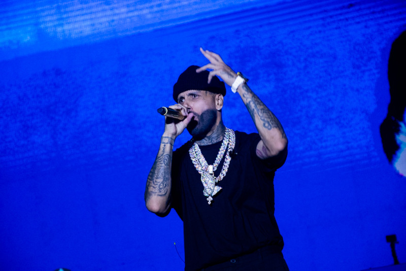 Nicky Jam conectó con el público dominicano.