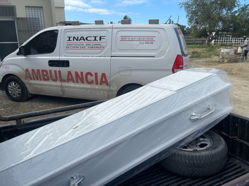 Mientras avanza la investigación, el cuerpo de Yeny Altagracia Rodríguez permanece bajo los procedimientos forenses correspondientes del Inacif.
