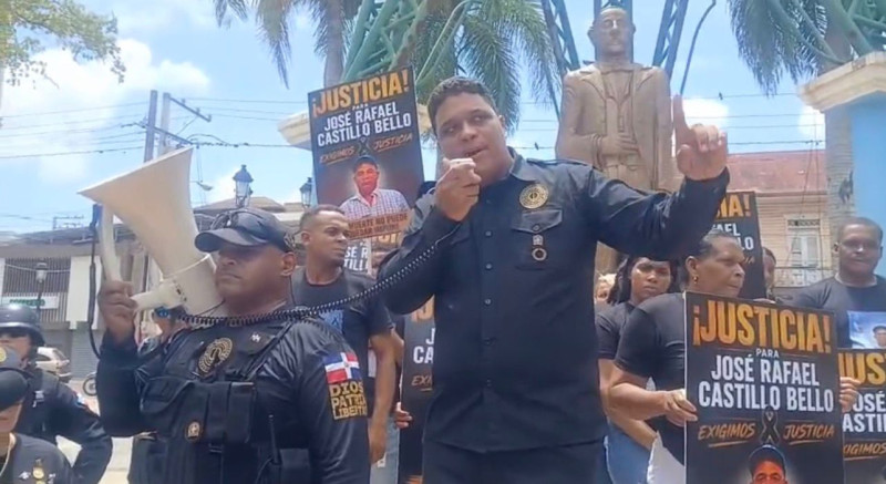 Antigua Orden Dominicana durante manifestación.