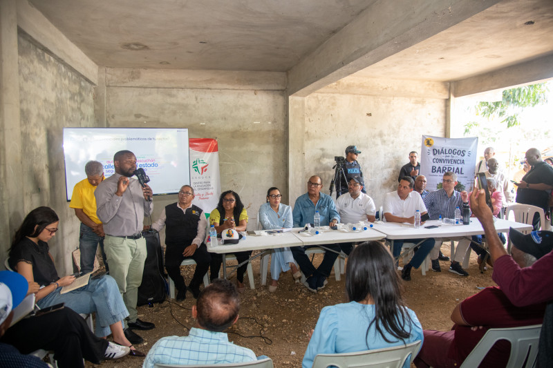 “Diálogos para la Convivencia Barrial” se realizó la semana pasada en Villa del Norte de Villa Mella.