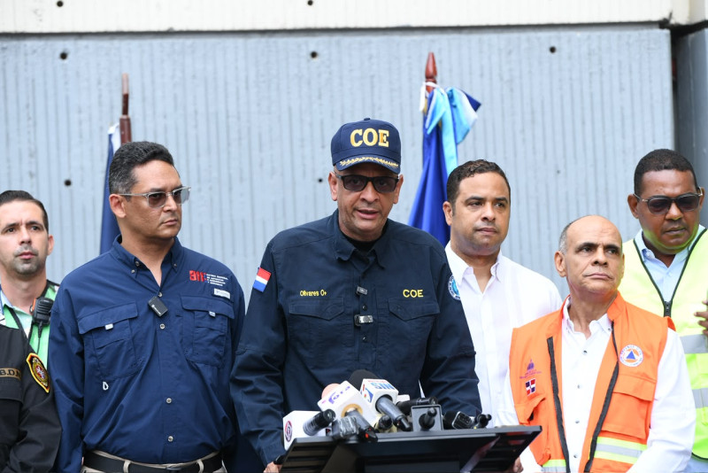 El director del Centro de Operaciones de Emergencias (COE), Erdwin Robert Olivares Luciano