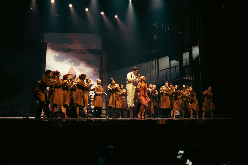 El musical "Chicago" se presenta en la sala principal del Teatro Nacional Eduardo Brito, con una puesta en escena que eleva el estándar de las grandes producciones teatrales realizadas en República Dominicana.