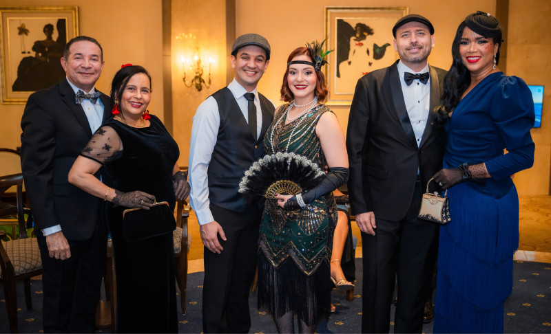 Martín Gómez, Maira Guzmán, Eric Fernández, Nathalie Guerrero, Antonio Villamea y Nathalie López.