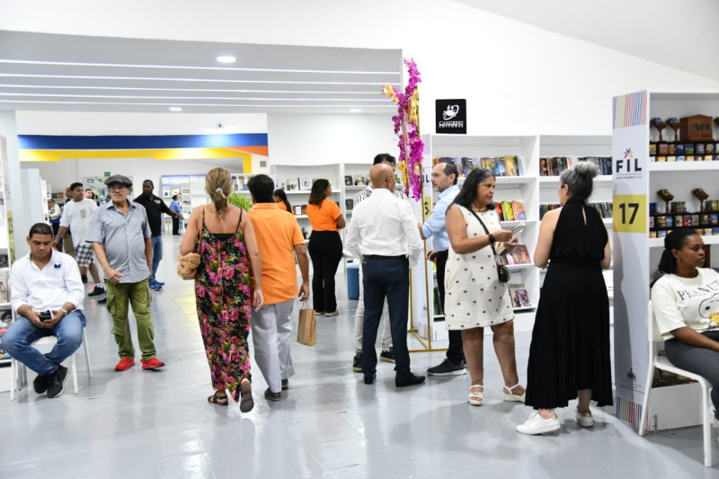 Los visitantes encuentran las más diversas ofertas.