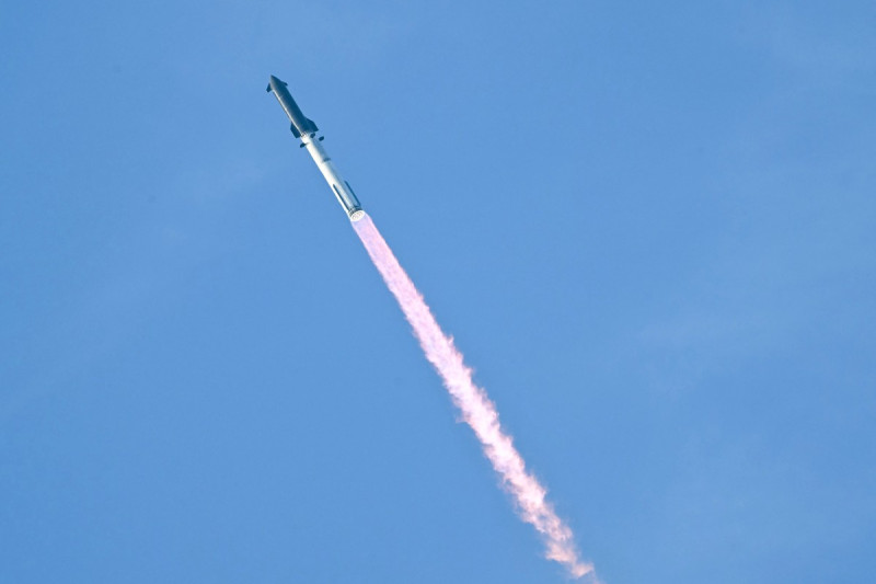 El vuelo 14 de la Starship de SpaceX despega desde SpaceX Starbase en Starbase, Texas, el 28 de septiembre de 2026