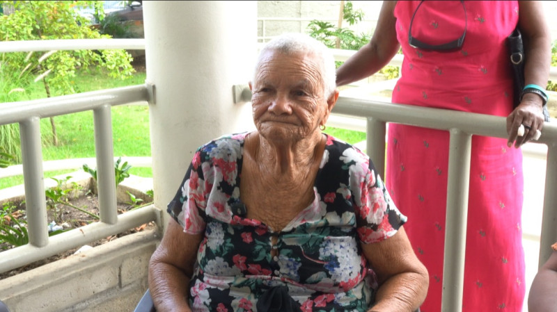 Ana Zunilda Cid Sosa, adulta mayor de 84 años, asistente al Hogar de Día Nuevo Domingo Savio, que quiere conocer el Palacio Nacional.