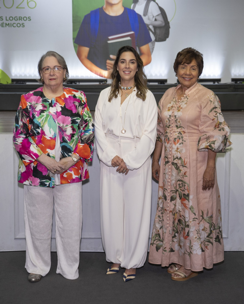 Vicky Malla, Amalia Vega y Fiordaliza Pérez