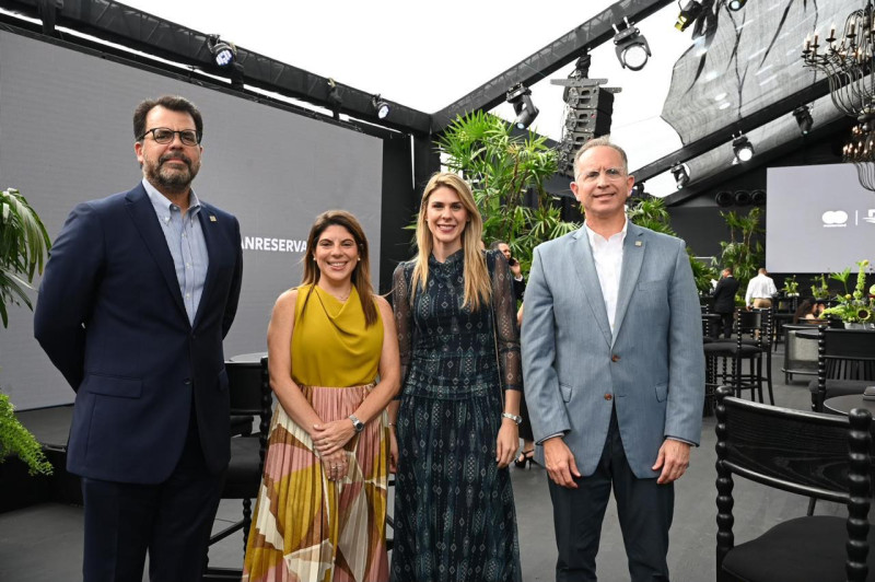 Luis García, Marielisa Mata, Gabriela Oller y Fidias Brache