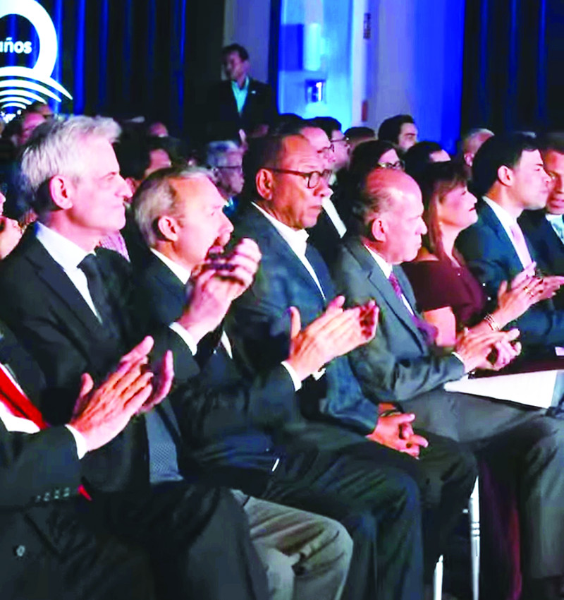 Vista parcial de los invitados a la celebración de los 100 años de la radio dominicana.