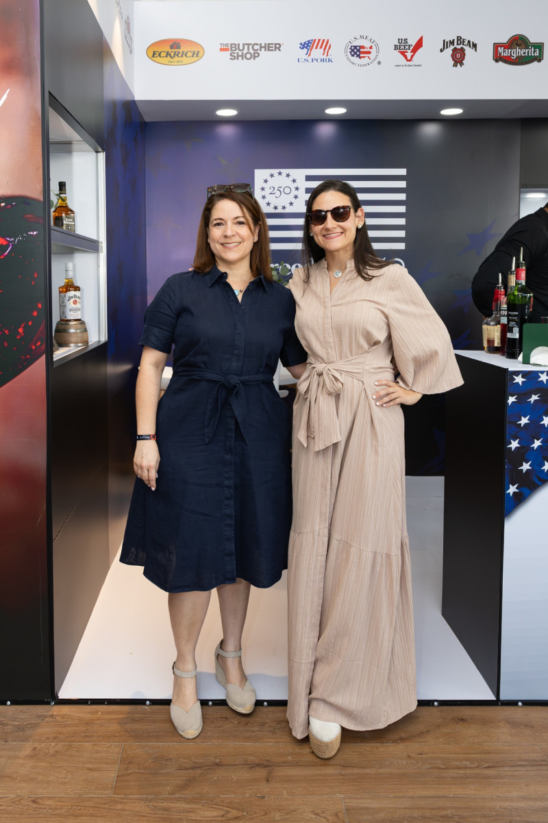Desirée León y Valerie Arzeno.
