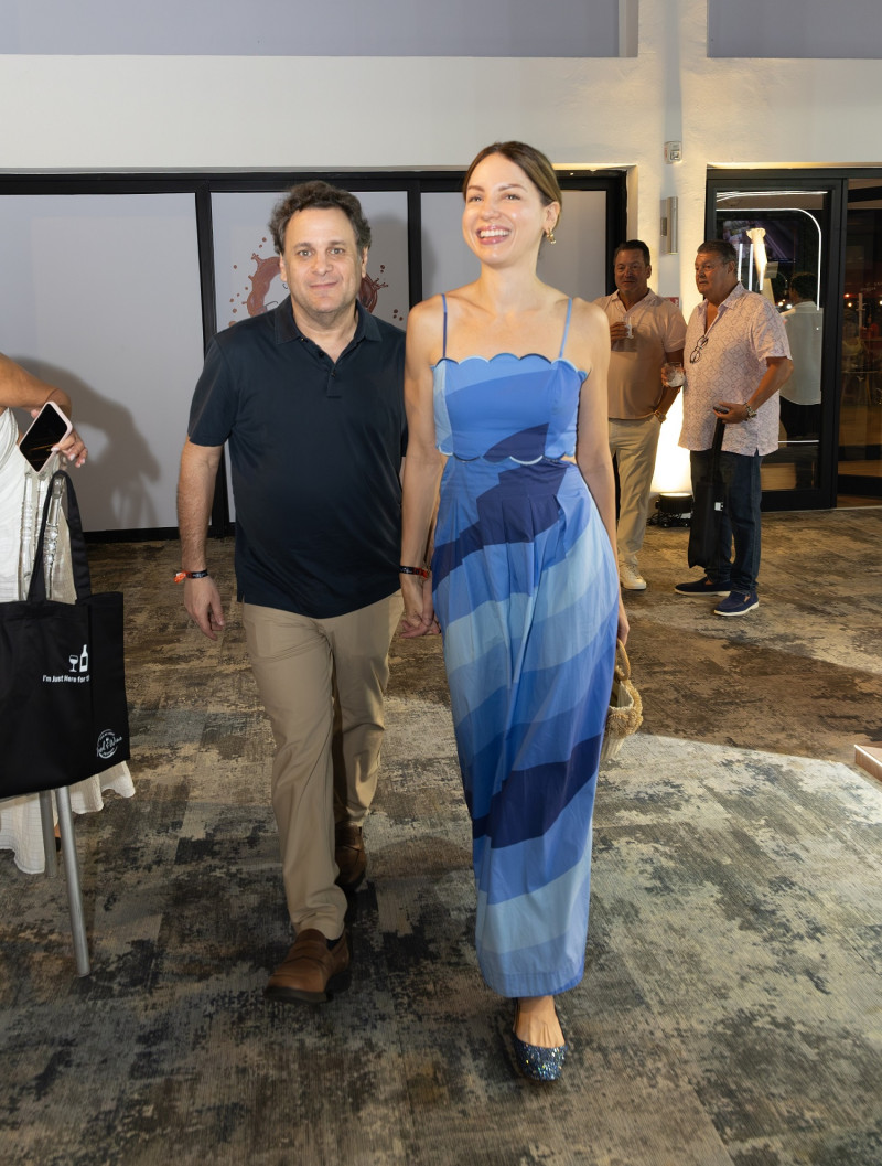 Jacinto Peynado y Lorena Pierre