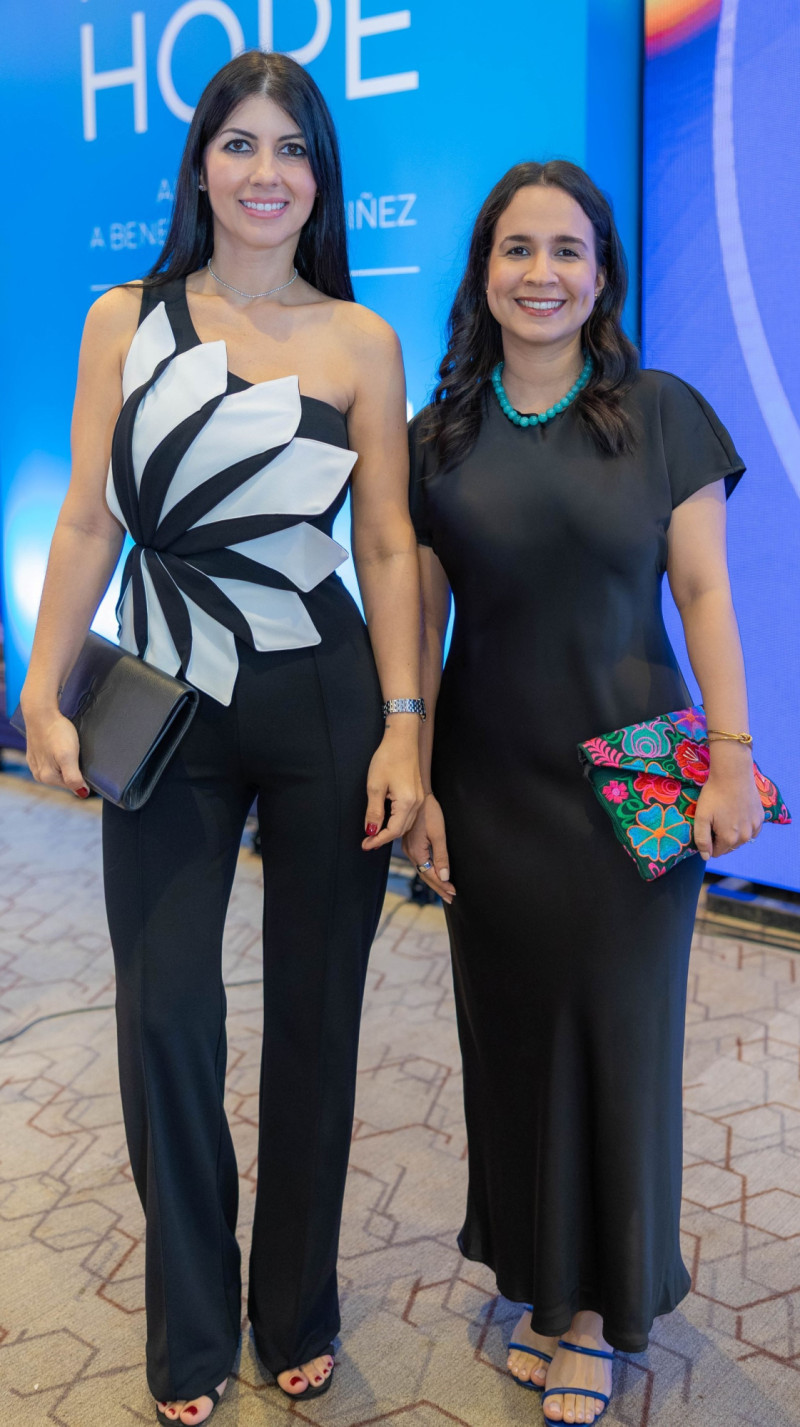 Nathalie Morales y Letticia Cárdenas.