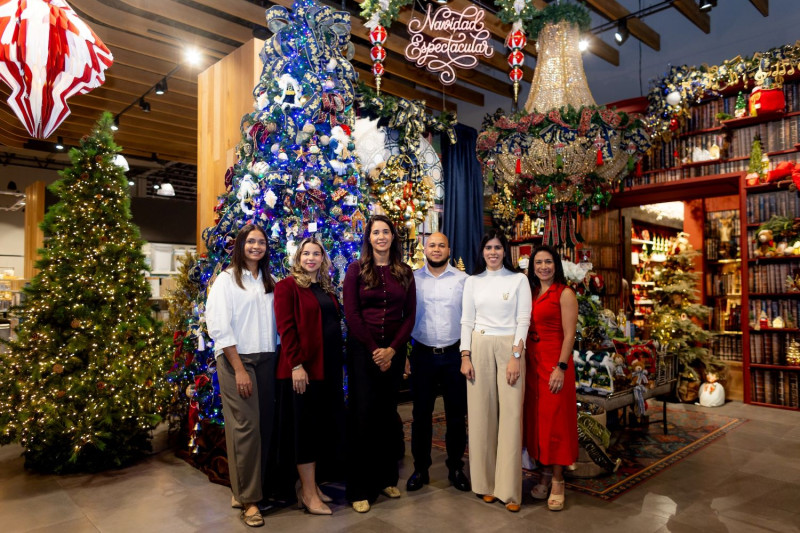 Juliette López González, Karla Agramonte, Paola Collado, Jhonel Paulino , María De Lourdes Herrera y Fayse Rizek.