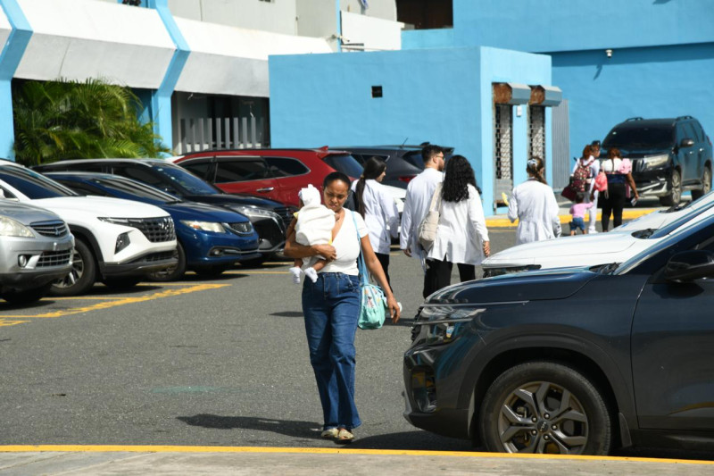 El hospital Robert Reid Cabral ha recibido dos casos de dengue con signos de alarma.