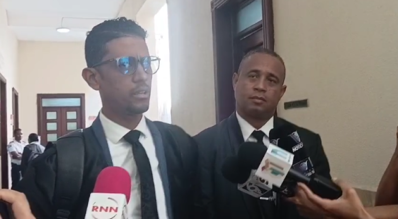 Billy Gerónimo, abogado del exauxiliar del Departamento de Autorizaciones Médicas del Senasa, Ángel Luis Guzmán Vásquez,