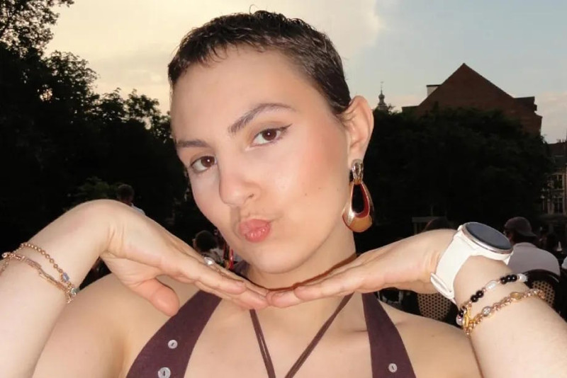 La influencer Anouk Deschamps murió tras padecer cáncer.