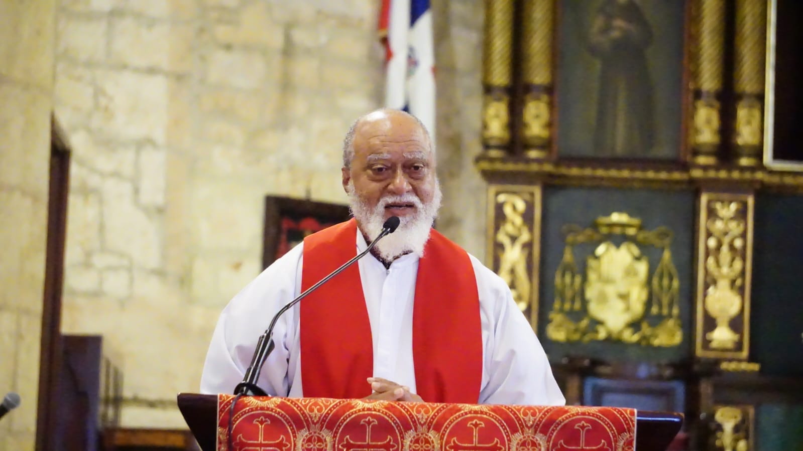 Sacerdote Fray José Guerrero exhorta a la mujeres dominicanas a