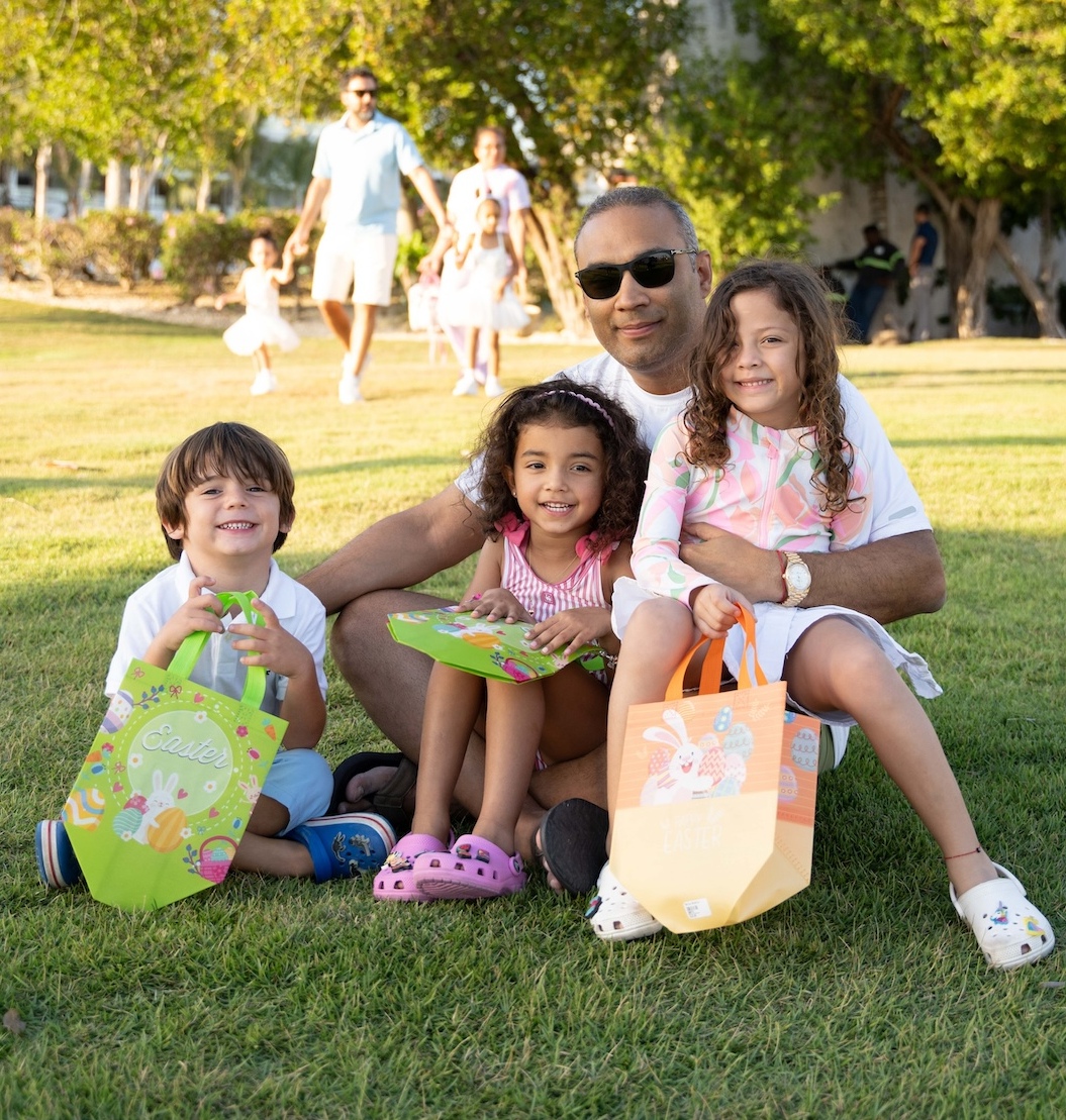 Jorge Henrquez junto a su familia.