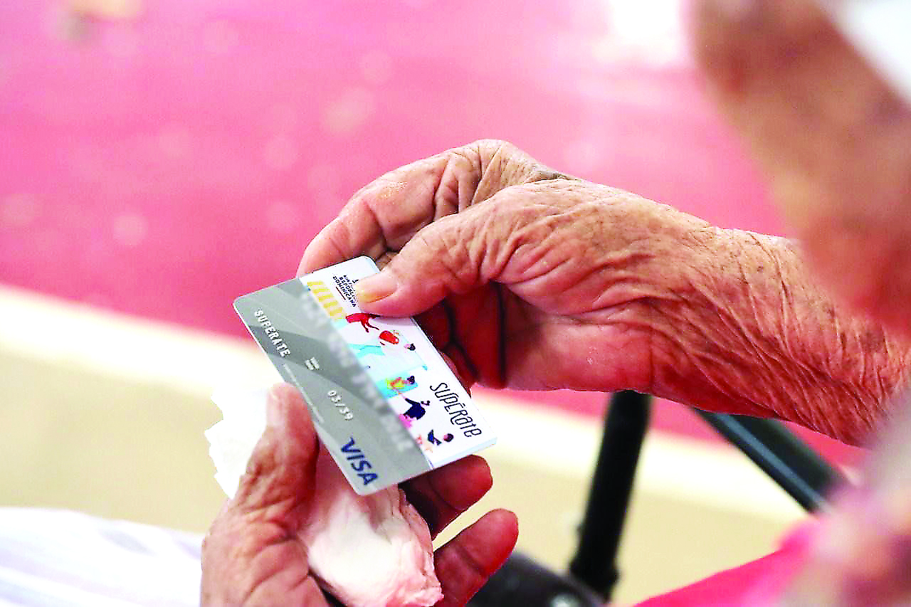 Beneficiarios del programa de asistencia social han sufrido las consecuencias de estos delincuentes.