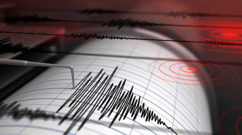 Las autoridades no emitieron alerta de peligro de tsunami y, hasta ahora, no se notificaron víctimas ni daños en las infraestructuras.