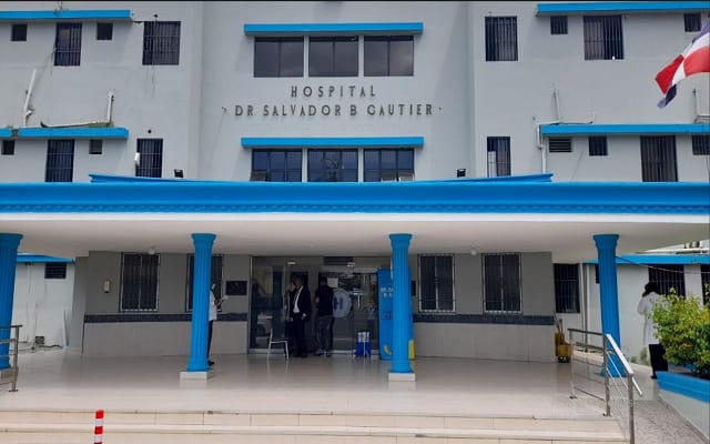 Fachada del hospital Salvador B. Gautier