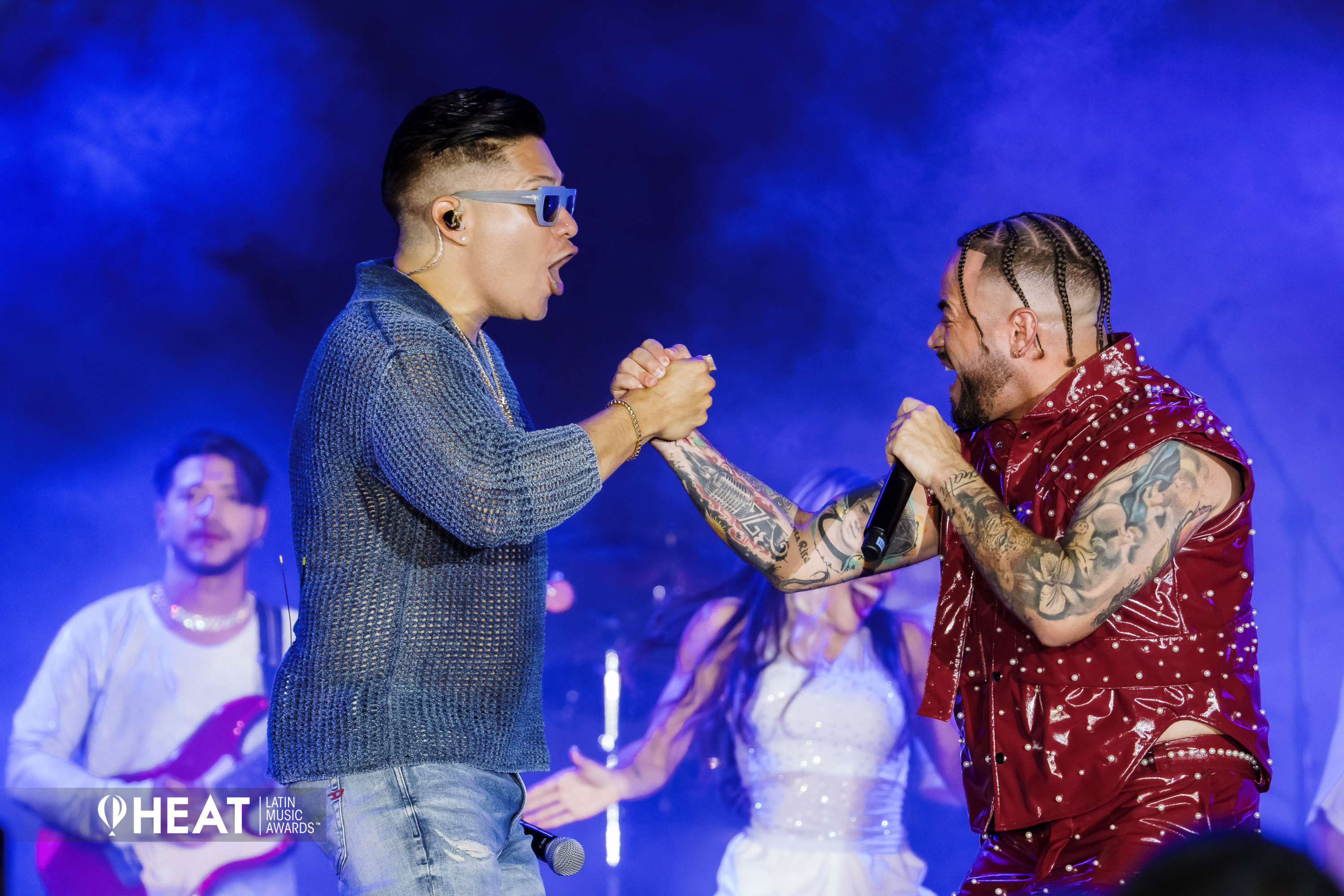 Chino y Nacho durante su presentación en el Festival Heat 2025, en Medellín, Colombia