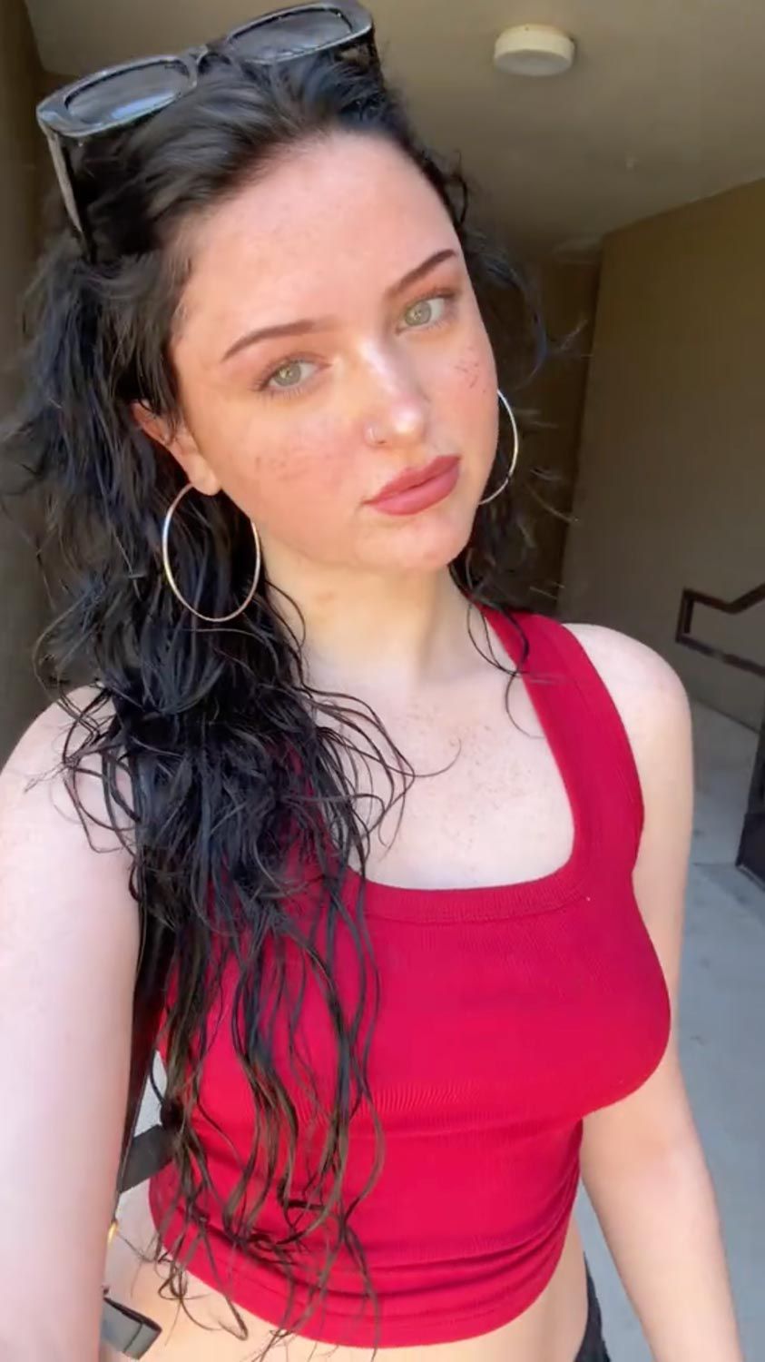 Muere la tiktoker Renna O’Rourke a los 19 años, tras inhalar aerosol ...