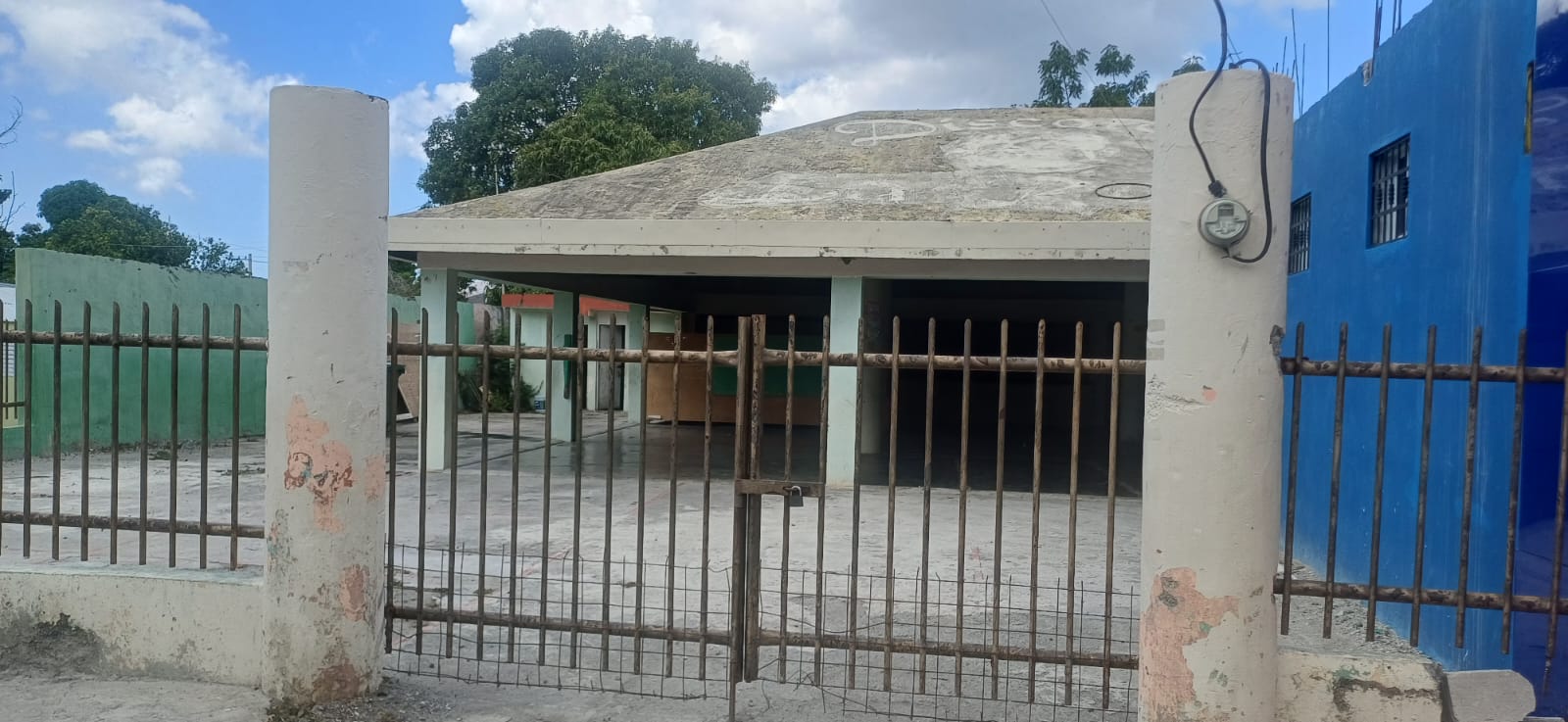 Local donde finalizaron los alumnos el año escolar 2024-2025.