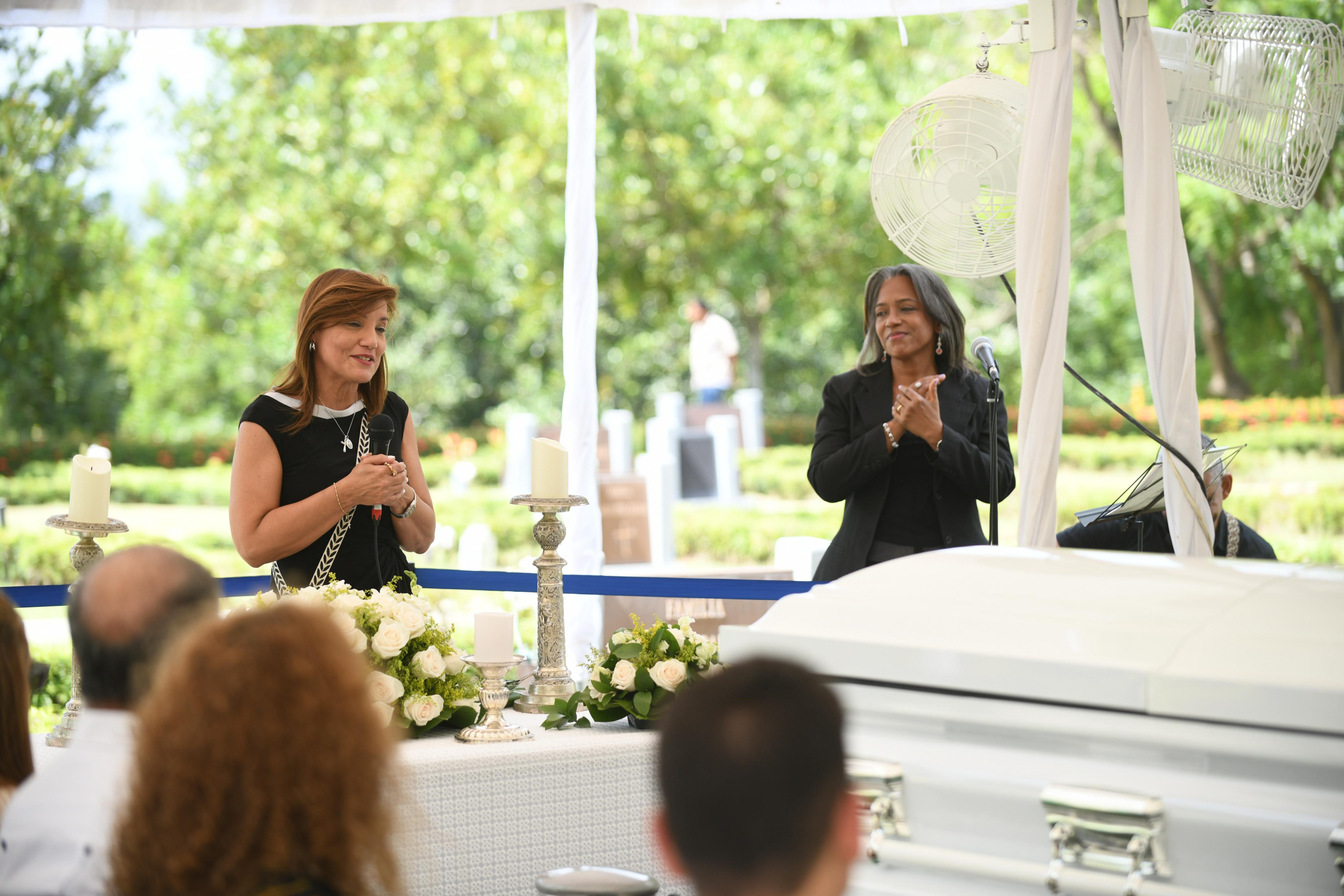 Honras fúnebres de María Cristina Camilo