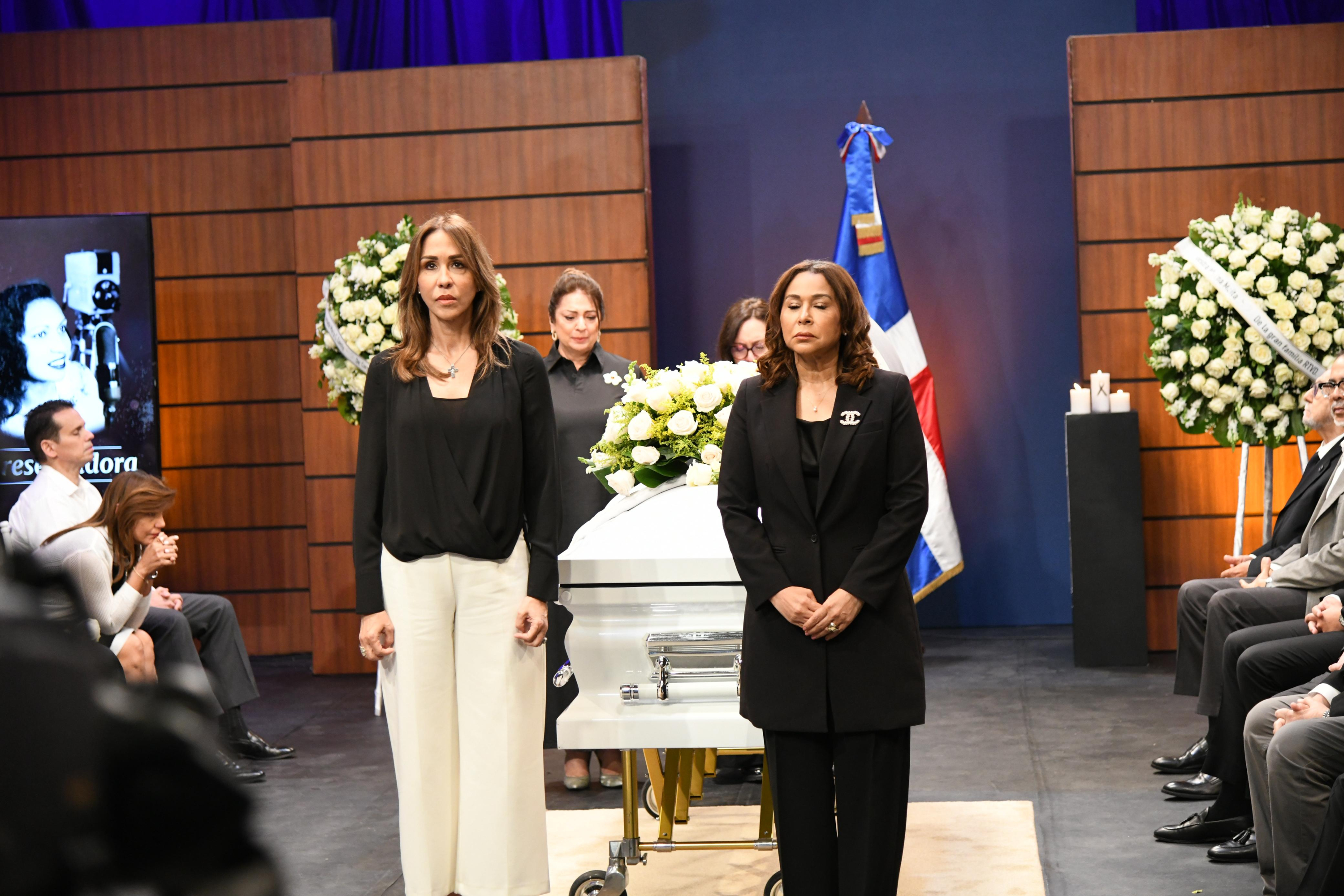 Honras fúnebres de María Cristina Camilo