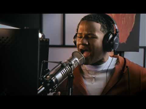 TÍTULO DE LA CANCIÓN: “YA NO VUELVAS”
INTÉRPRETE/VOZ LÍDER: “RUSBELT” Rusbelt Yoniel Valdez
Ya no vuelvas, No quiero lastimarme de vuelta,
De perdonarte perdí la cuenta, Y si sueñas conmigo, pedime perdón
Miénteme otra vez, una, dos, o tres,
Lastimame de vuelta que me acostumbré,
Que haré como que te olvidé, Como que lo superé
Rómpeme el corazón sin sentido y razón, Aunque sepas lo que sufro en mi habitación
Que haré como que no me dolió, Como que nunca pasó
Porque en realidad no sabes lo que duele, Darlo todo por alguien que no te quiere
Devuelve todo el tiempo que perdí, El que con tanto amor te compartí
Porque no sabes lo mucho que yo quería, Que pasaras los años a la par mía
Devuelve todo el tiempo que perdí, El que con tanto amor te compartí
Coro: Ya no vuelvas, No quiero lastimarme de vuelta,
De perdonarte perdí la cuenta, Y si sueñas conmigo, pedime perdón
Coro: Ya no vuelvas, No quiero lastimarme de vuelta, De perdonarte perdí la cuenta
Y si sueñas conmigo, pedime perdón, wooo oohh
(Bis)Porque en realidad no sabes lo que duele, Darlo todo por alguien que no te quiere
Devuelve todo el tiempo que perdí, El que con tanto amor te compartí
Porque no sabes lo mucho que yo quería, Que pasaras los años a la par mía
Devuelve todo el tiempo que perdí, El que con tanto amor te compartí
(BIS coro: Ya no vuelvas, No quiero lastimarme de vuelta, De perdonarte perdí la cuenta
Y si sueñas conmigo, pedime perdón wooo uoooo…
Ya no vuelvasNo quiero lastimarme de vuelta, De perdonarte perdí la cuenta,
Y si sueñas conmigo, pedime perdón, eh-eh, pedirme perdónnn, pedirme perdon, pedirme perdón
(BIS)Ya no vuelvas, No quiero lastimarme de vuelta, De perdonarte perdí la cuenta
Y si sueñas conmigo, pedime perdón
(BIS)Ya no vuelvas, No quiero lastimarme de vuelta, De perdonarte perdí la cuenta
Y si sueñas conmigo, pedime perdónnnnn woooooo… FINAL
Compositores: Nicolas Jose Cotton / Juan Facundo Almenara Ordoñez / Javier Dario Sanglerman Franza
Letra de Ya No Vuelvas © Sony Music Publishing Argentina S.r.l., Uno Punto 8 Srl
Producción ejecutiva: ENI LIVE MUSIC/ Evelio Herrera/ Producción general: Evelio
Herrera / Video clip: Cavustudio / Arreglos: José Antonio Hernández/ Distribución digital:
Palotipico Digital LLC