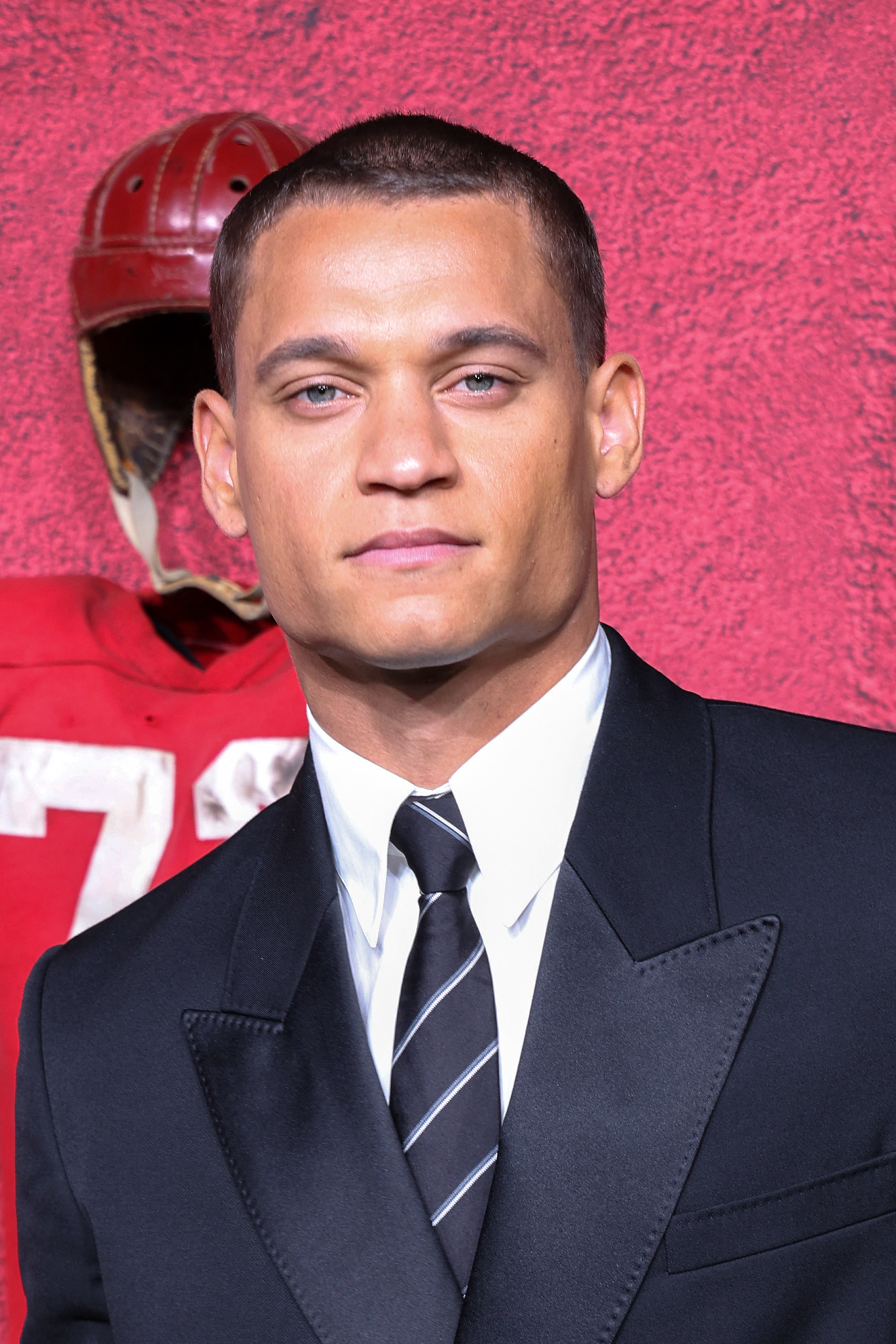 Tyriq Withers asiste al estreno de 