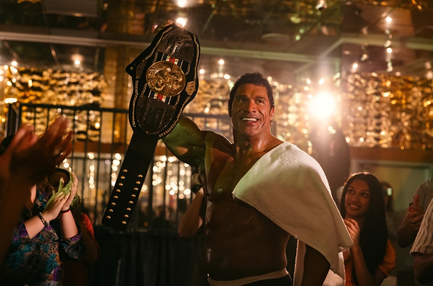 Dwayne Johnson protagoniza la biopic sobre el luchador Mark Kerr.