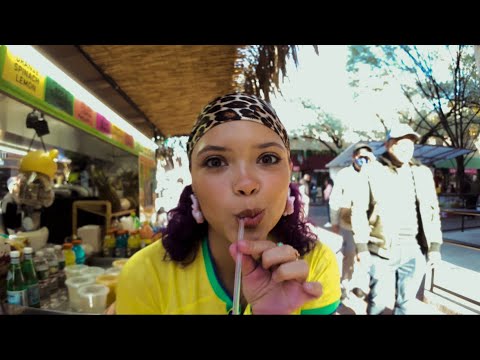 Escucha en tu plataforma favorita - https://vyd.co/LenexxVulnerable

Music by LENEXX & Dehry  
Directed by LENEXX & DLo 
Edited by LENEXX
Shot by DLo

REDES SOCIALES DE LENEXX