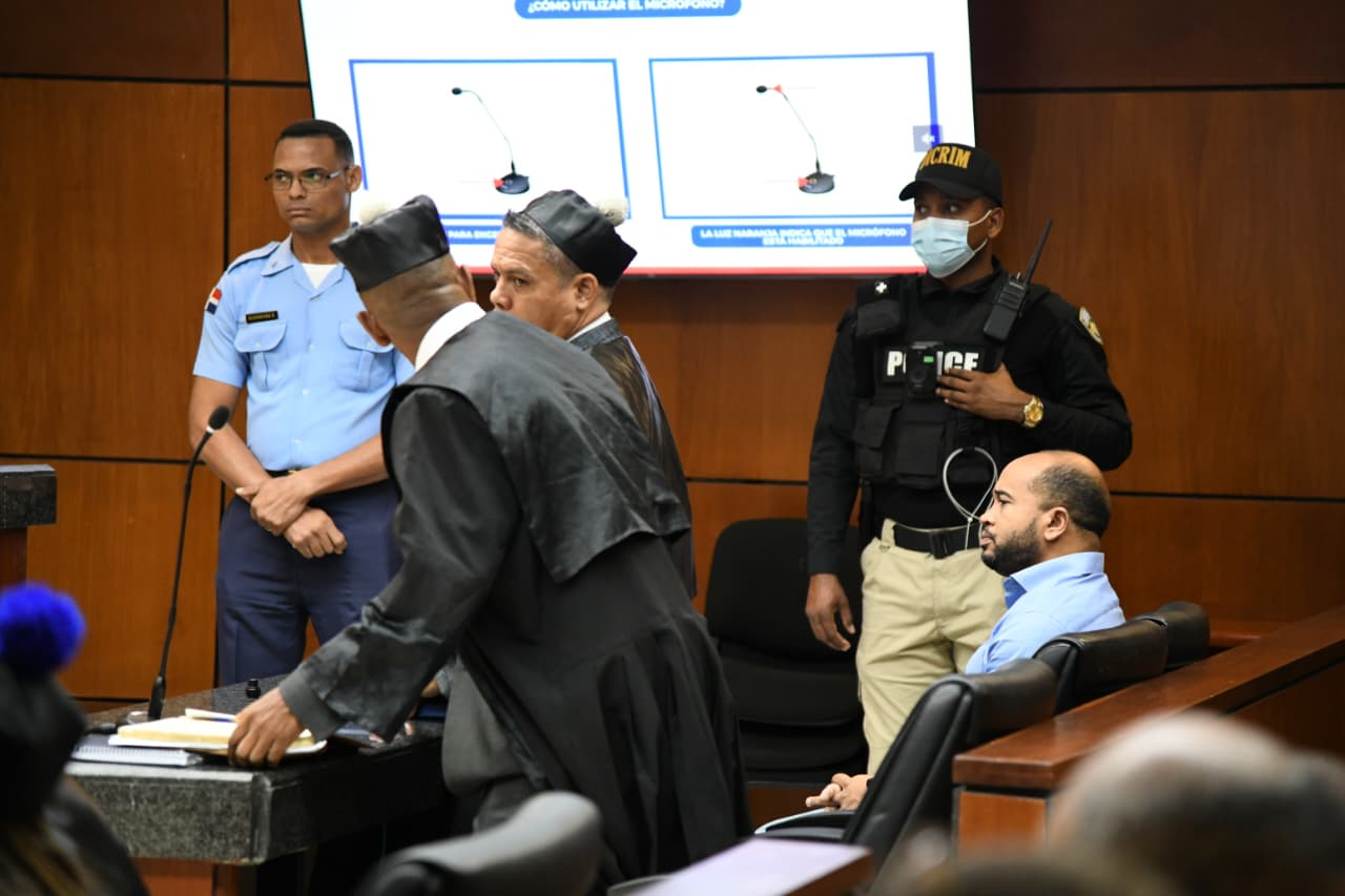 Esteffany José Vásquez Amaranta en la audiencia en la que aceptó irse voluntariamente a los Estados Unidos, para hacerle frente a una acusación por tráfico de drogas