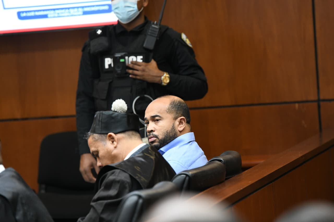 Esteffany José Vásquez Amaranta en la audiencia en la que aceptó irse voluntariamente a los Estados Unidos, para hacerle frente a una acusación por tráfico de drogas