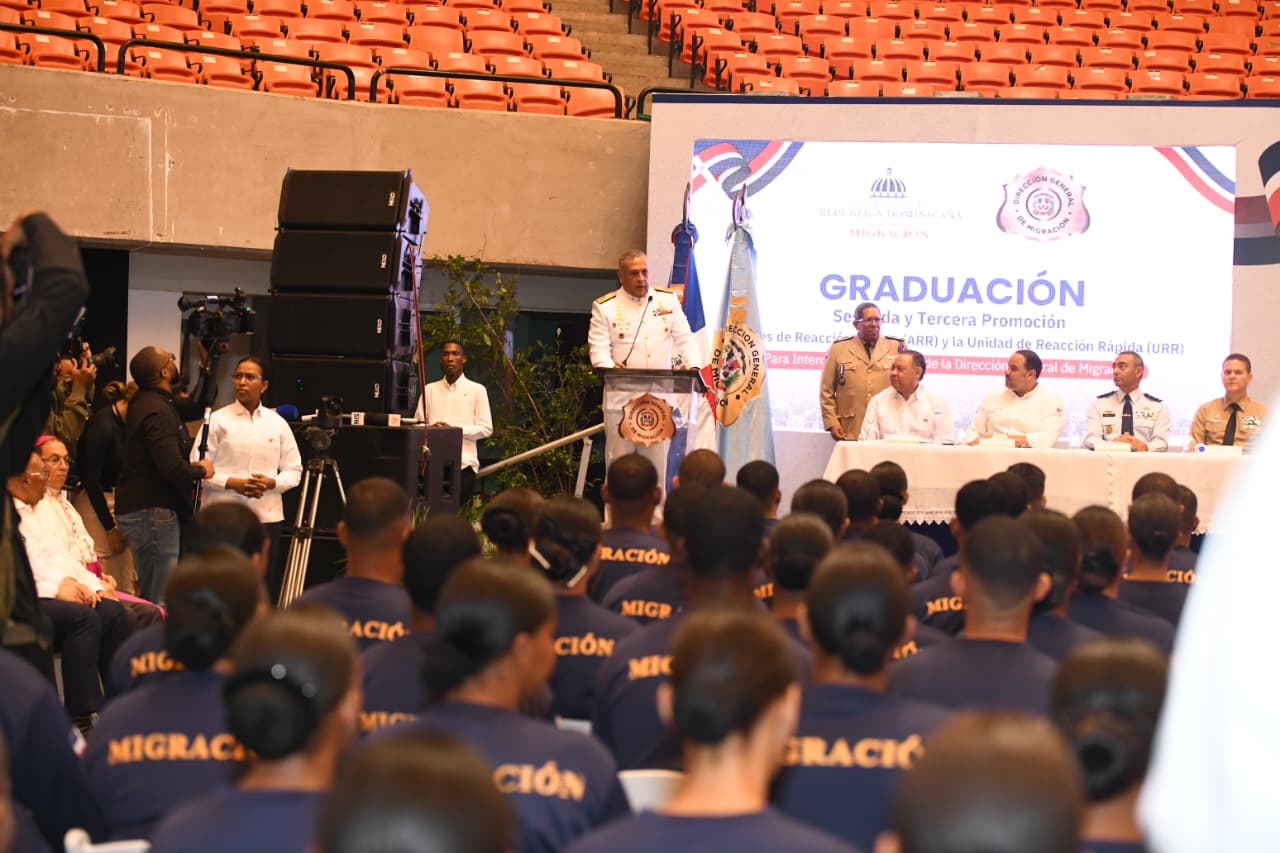 Momento de la graduación de la DGM