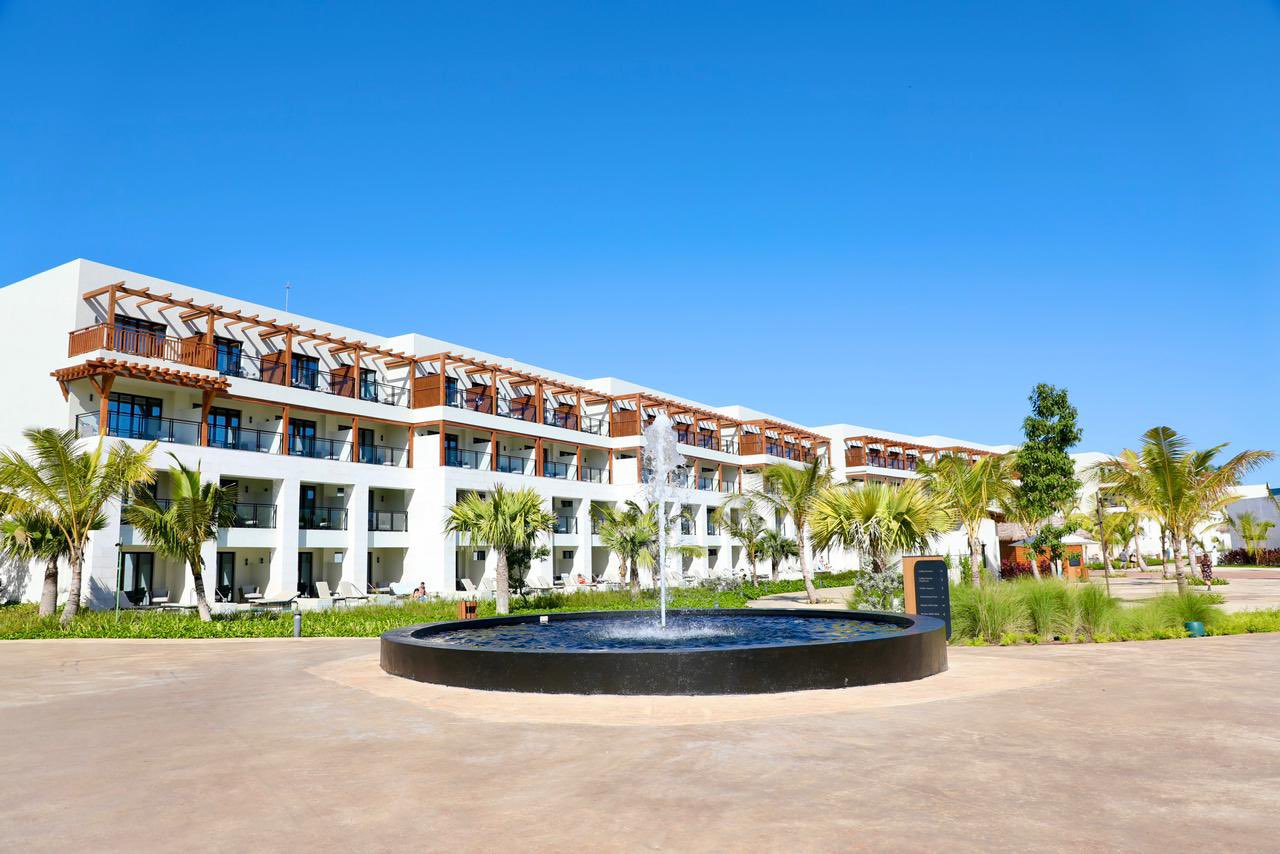 Hoteles Dreams y Secrets Playa Esmeralda