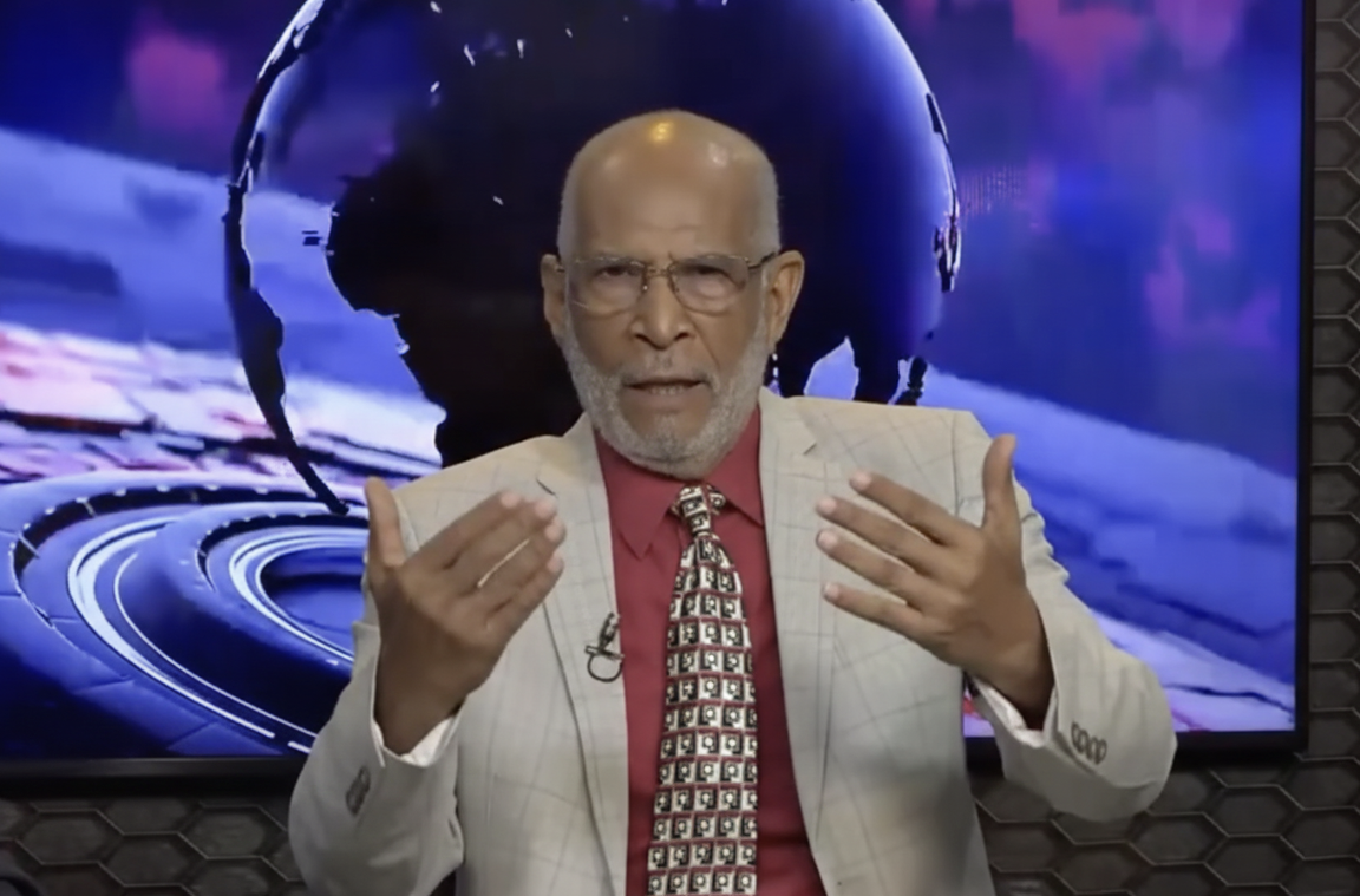 Leonardo Mercedes, ingeniero y ambientalista, aboga por la unidad de legisladores del sur.