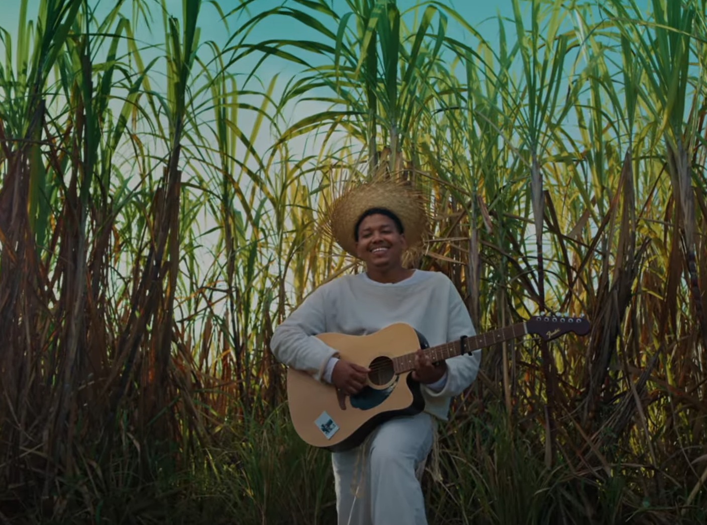 Alexander Mercedes, el joven dominicano en el video que abrió el show de medio tiempo de Bad Bunny