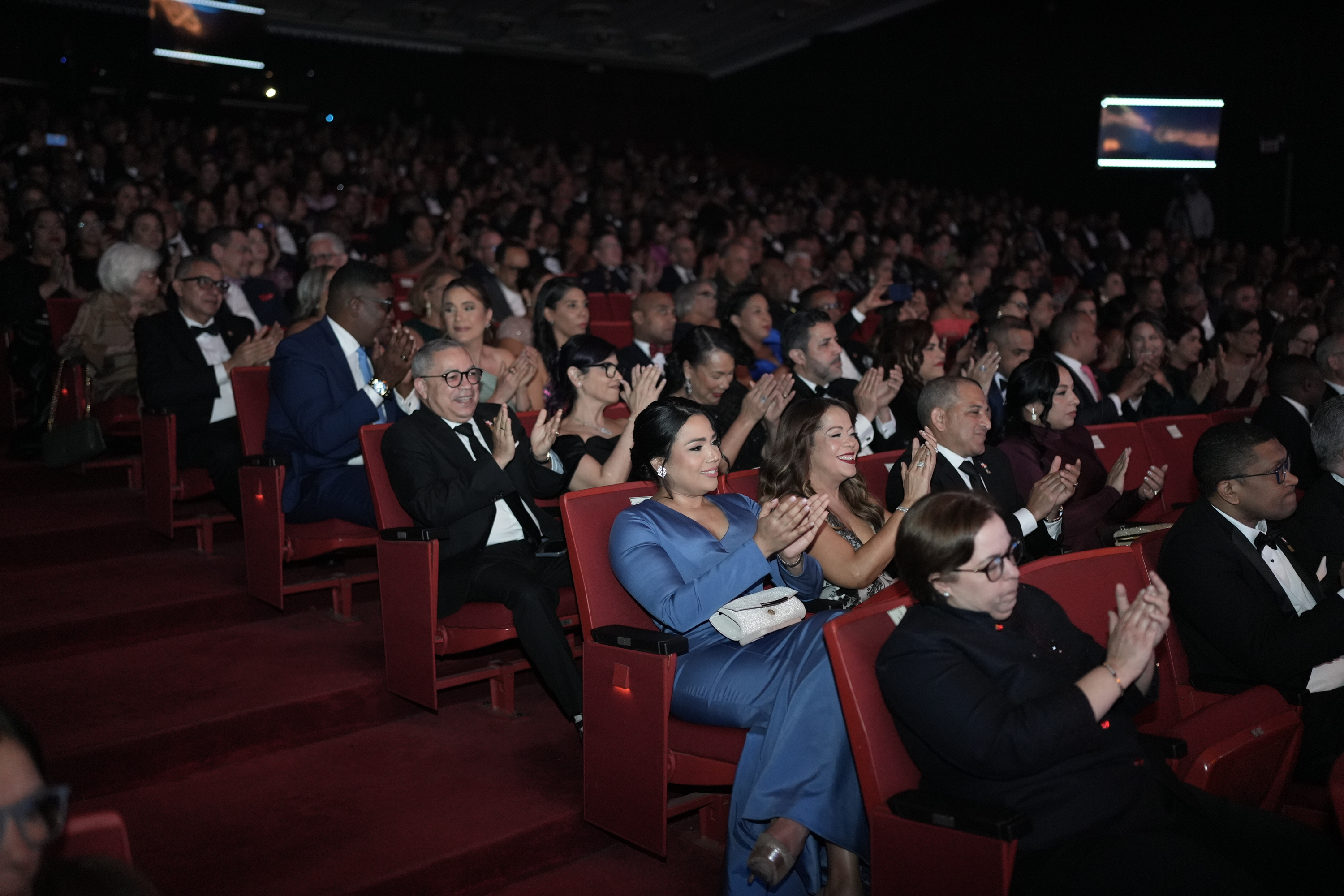 Personalidades en el premio al mérito de la fiscalía.