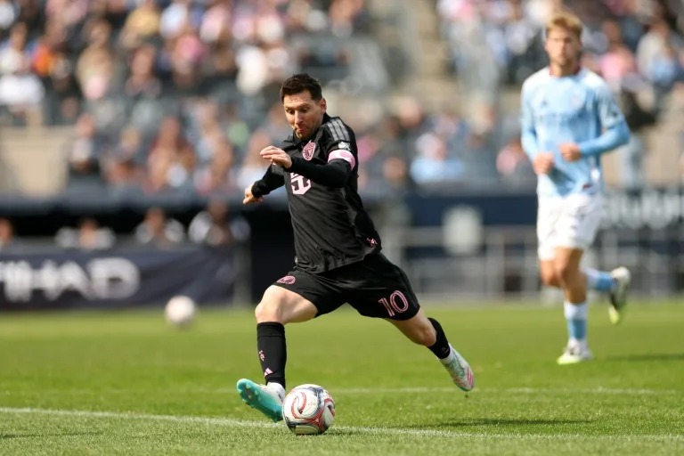 Messi y Dos Santos guían la victoria del Inter de Miami sobre NYCFC