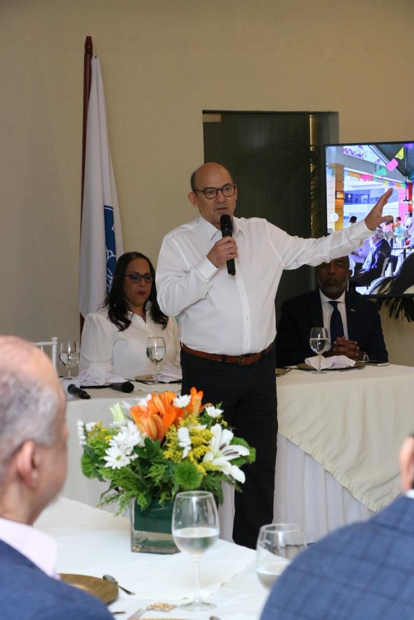 Mario Álvarez Soto, presidente del Club Deportivo Naco, que alcanza un nivel superior de modernidad y seguridad respaldado por una solidez financiera.