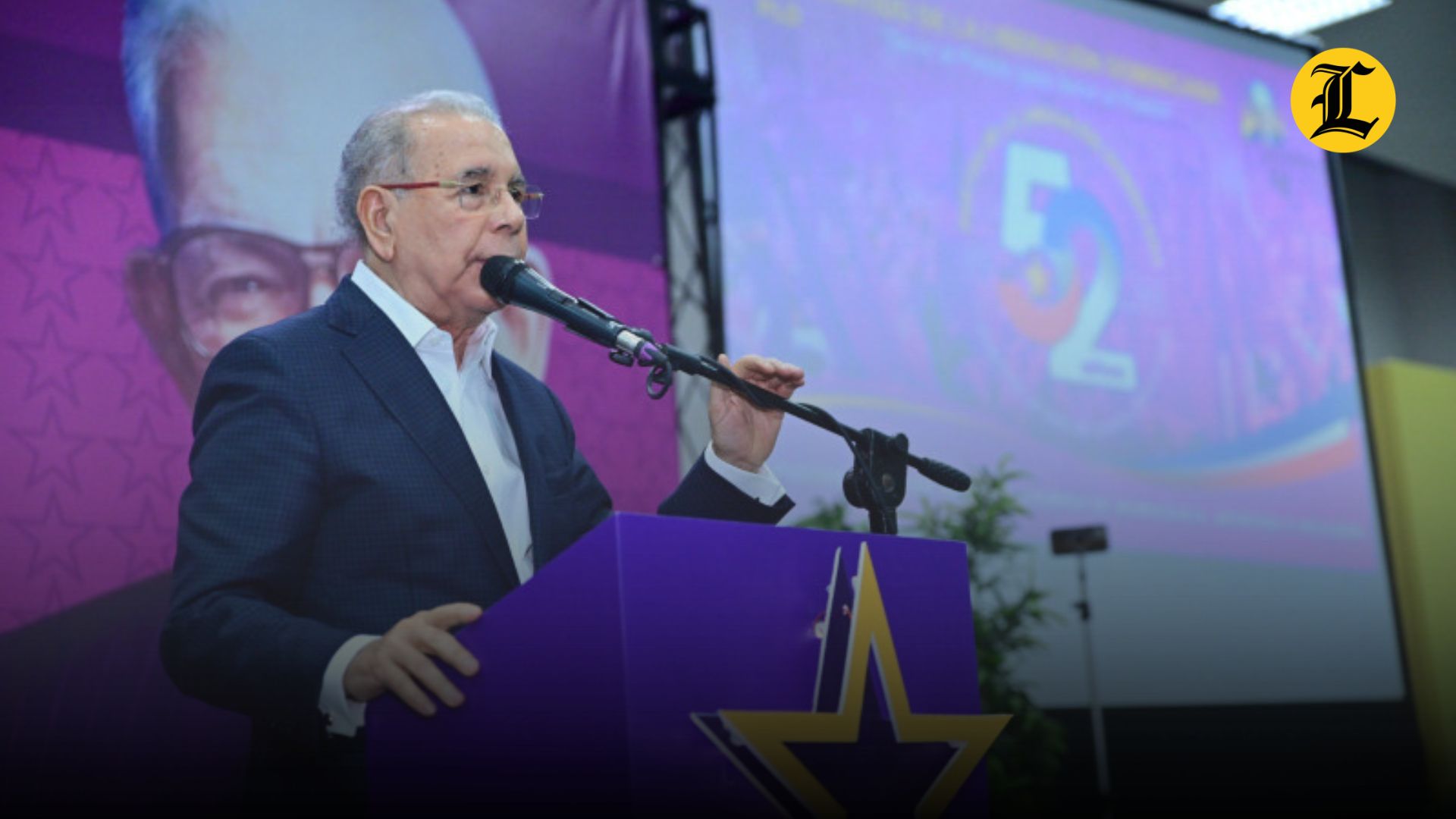 "Podemos volver a prometer porque nuestras acciones nos respaldan y cumplimos", Dijo Medina.<br /><br />https://listindiario.com/la-republica/politica/20260328/danilo-medina-desfilfaraban-recursos-actual-gobierno_899639.html